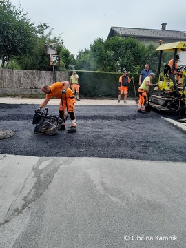 Sanacija poškodovanega vozišča ob gasilnem domu Nevlje (3)